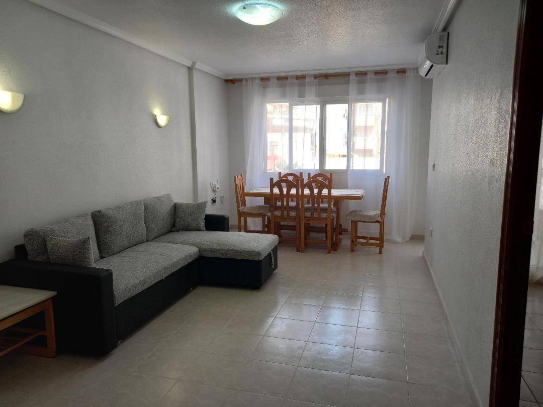 Policarpo-Centro Appartement Torrevieja Buitenkant foto